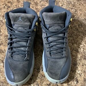 Men’s Jordan 12 Dark grey color way. Mens size 11